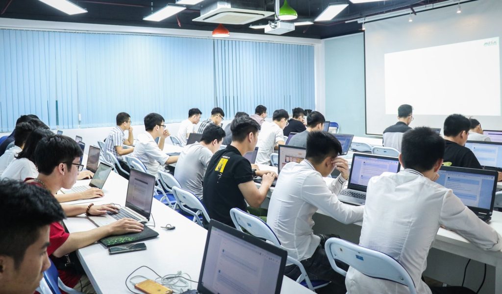 Xem điểm chuẩn Đại học Công nghệ Sài Gòn 2022 chính thức - Khối ngành Công nghệ thông tin